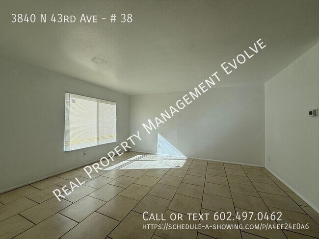 Building Photo - 3840 N 43rd Ave