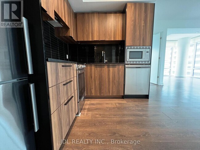 Photo du bâtiment - 501 Yonge St