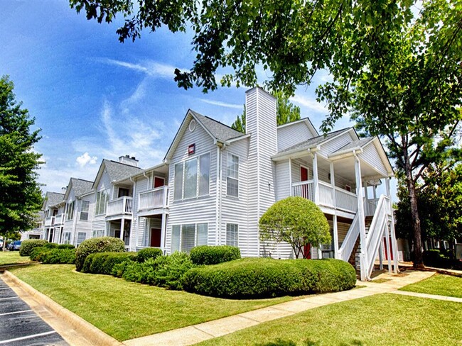 Building Photo - Rivermont Apartment Homes