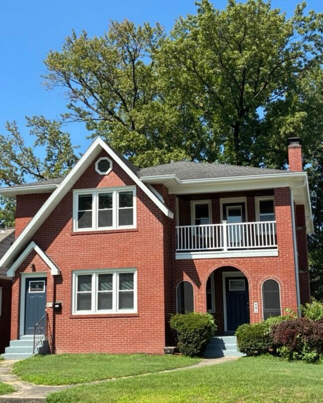 Building Photo - 403 S Lincoln Park Dr