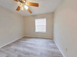 Building Photo - 640 Fairview Dr