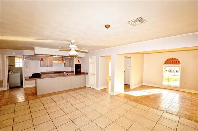 Building Photo - 4517 Lake Como Ave