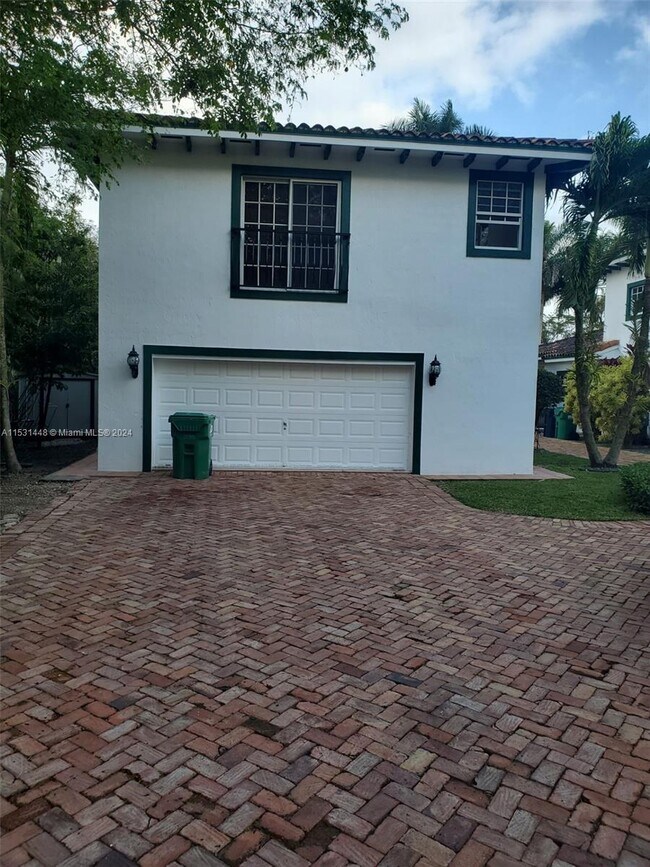 Building Photo - 16025 SW 173rd Ave