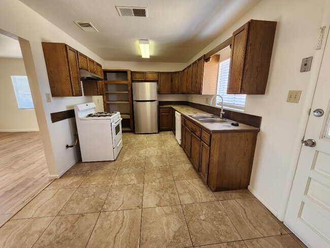 Foto del edificio - 216 N Casa Grande Ave