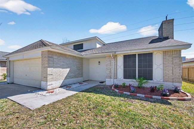 Photo - 10726 Village Trail Dr House