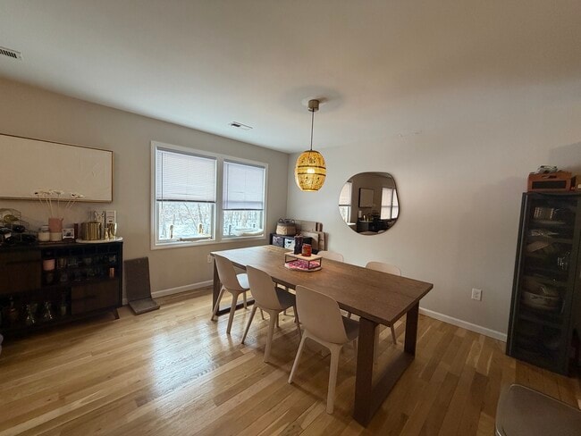 dinning area - 167 Newark Pompton Tpke