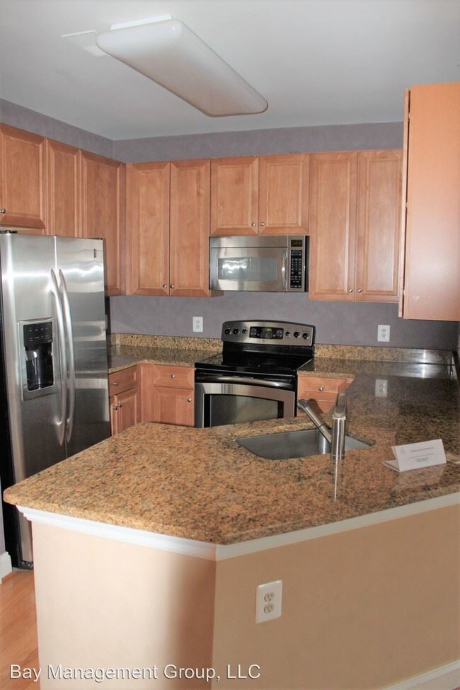 Building Photo - 2706 Gresham Way
