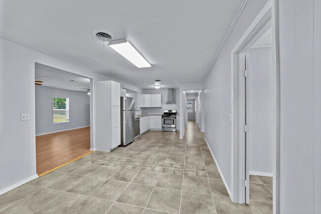 Foto del edificio - 4513 Jane Anne St