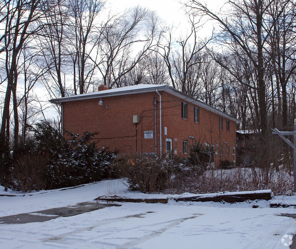 Building Photo - 419-441 Garrett St