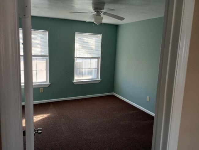 Building Photo - 1543 Dungee St