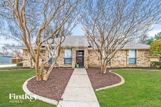 Building Photo - 2626 Fallcreek Dr