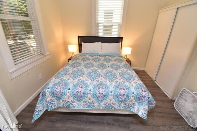 Foto del edificio - 3 br, 1 bath Townhome - 891 Memorial Dr