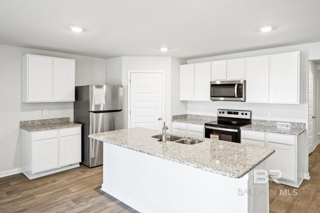 Building Photo - 18885 Markle Dr