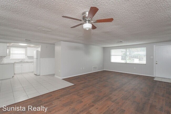 Building Photo - 4 br, 2 bath House - 7240 Moravian Drive
