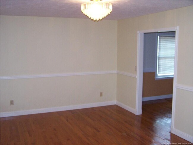Building Photo - 7719 Temperance Dr