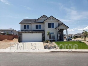 Building Photo - 3226 E 2390 S