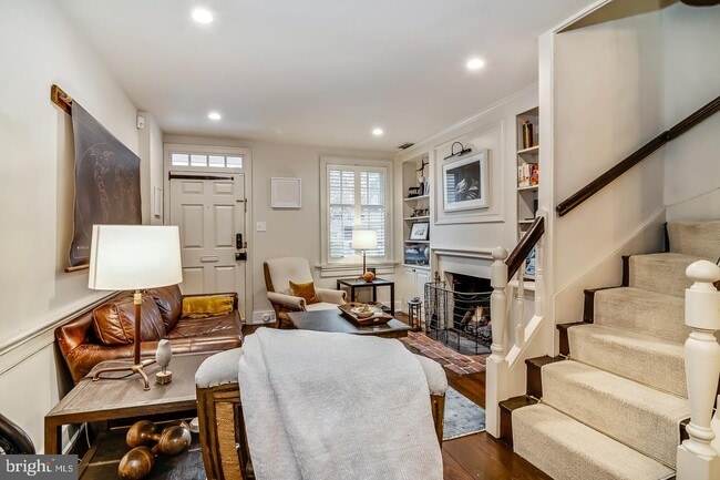 Building Photo - 128 Delancey St