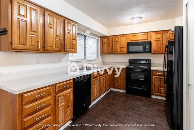 Foto del edificio - 2324 Escalante Ave, Fort Worth, TX 76112, USA