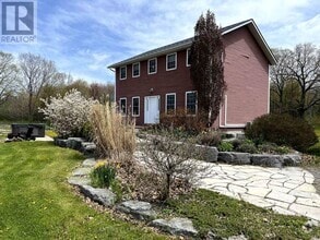 Building Photo - 422 Partridge Hollow Rd
