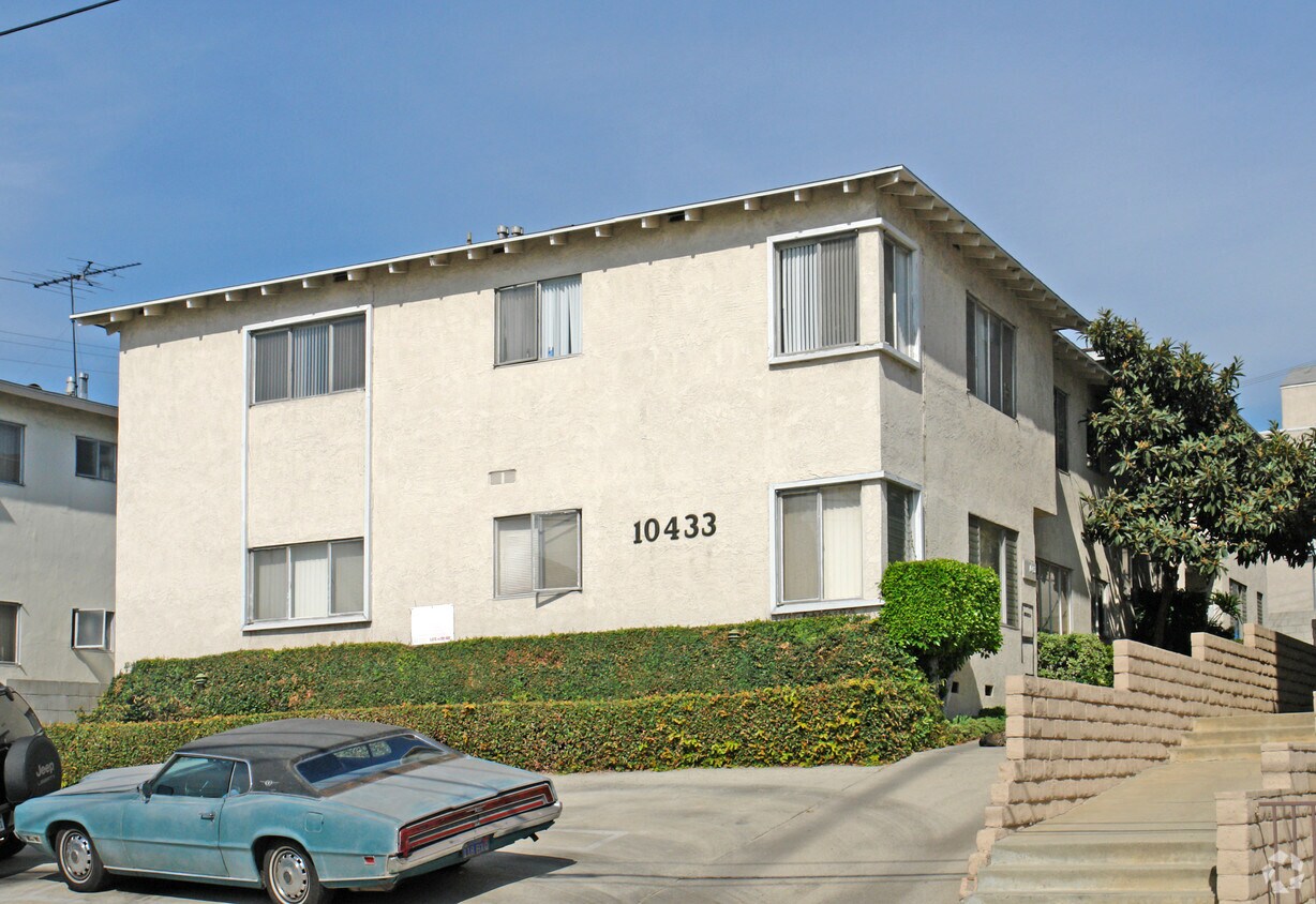 Foto del edificio - 10433 Irene St