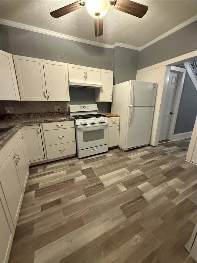 Foto del edificio - 247 Princeton Ave