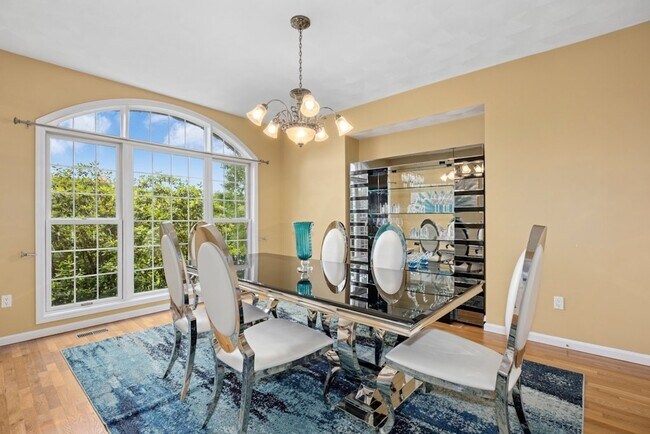 Foto del edificio - 2 Arrowhead Ln