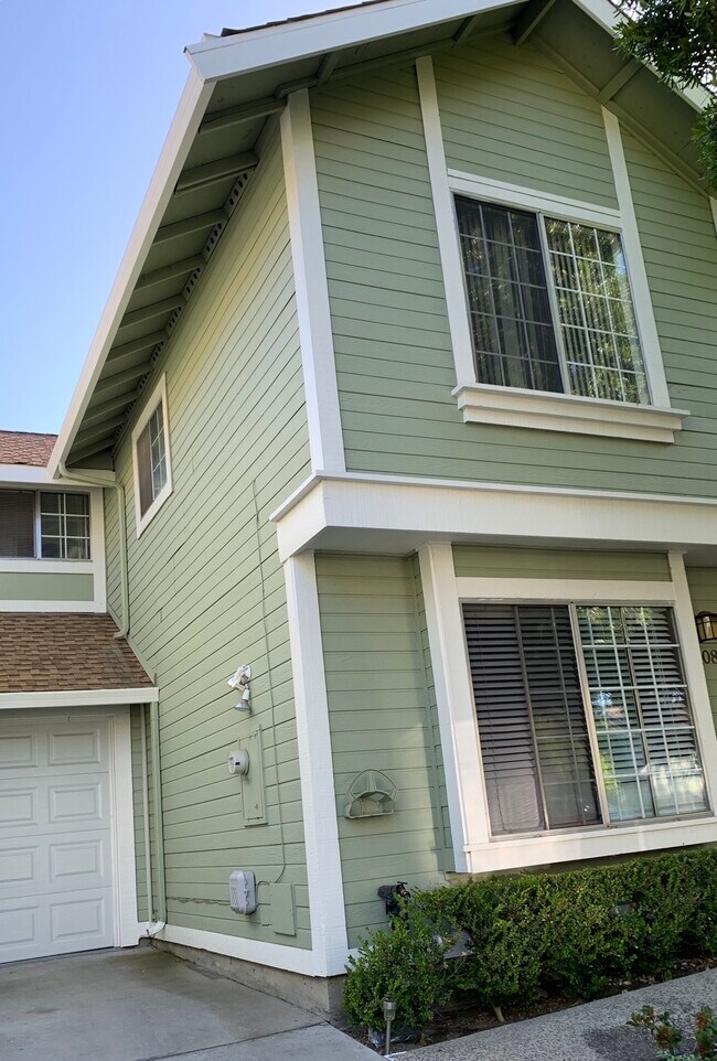 Building Photo - 1081 Rymar Way