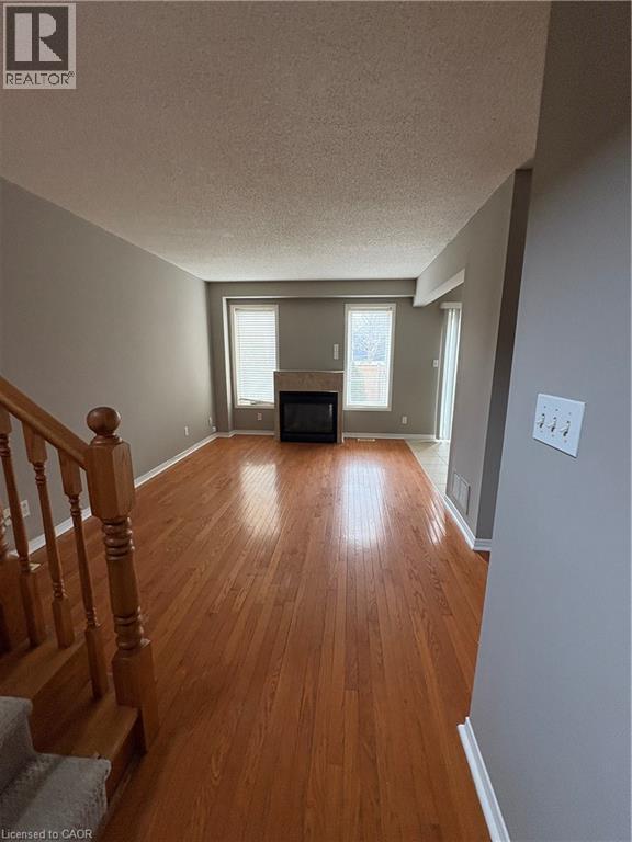 Photo du bâtiment - 35 Cornerstone Dr