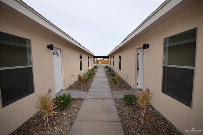 Foto del edificio - 1215 Upas Dr