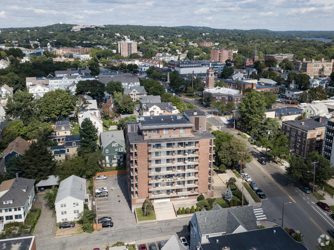 Aerial Photo - Cedar Crest Apartments