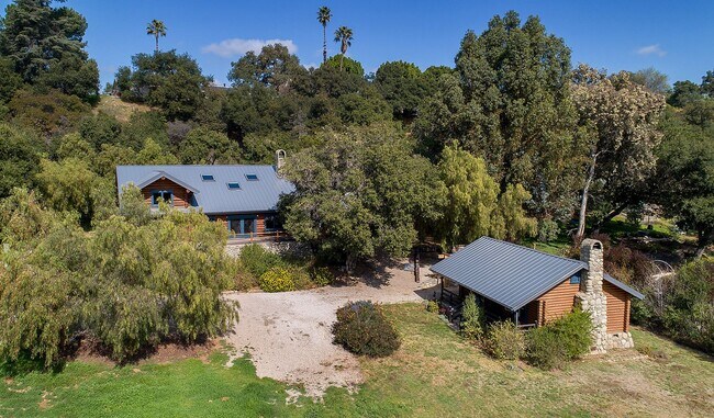 Foto del edificio - Ojai hideaway!