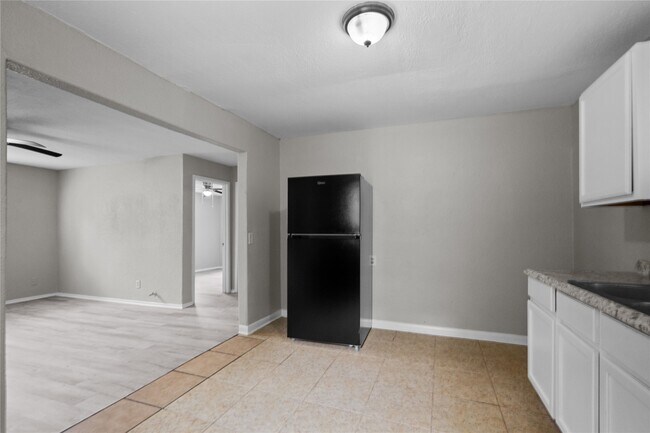 Foto del edificio - 2328 Boss St