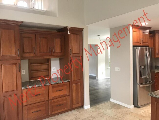 Building Photo - 4135 Eminence Dr.