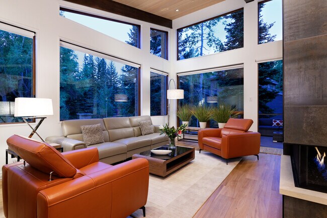 Building Photo - 745 Castle Creek Dr