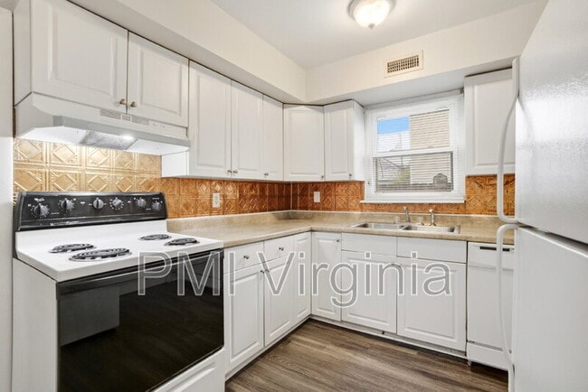 Foto del edificio - 4209 Dunning Rd