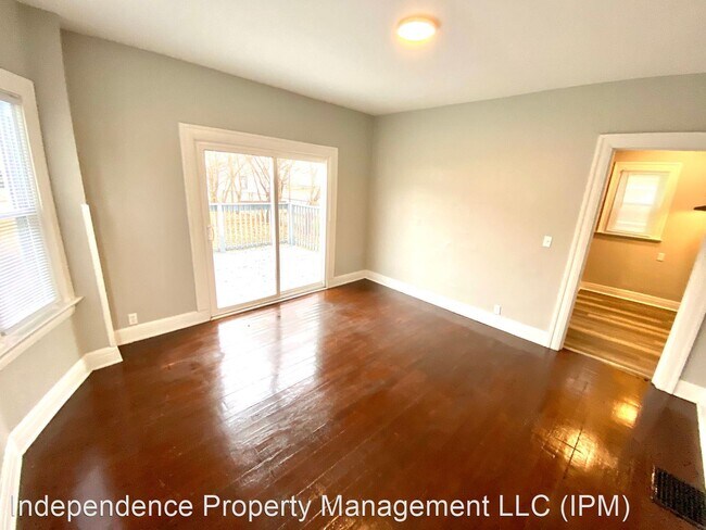 Building Photo - 3 br, 1.5 bath House - 2115 Wayne Ave