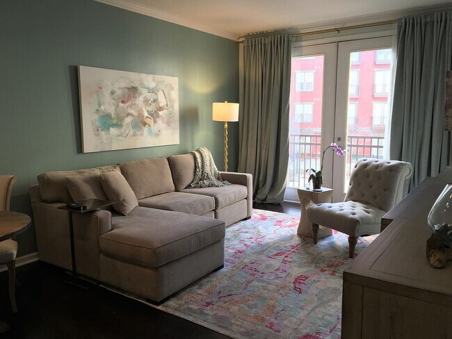 Foto del edificio - 1000 Providence Pl