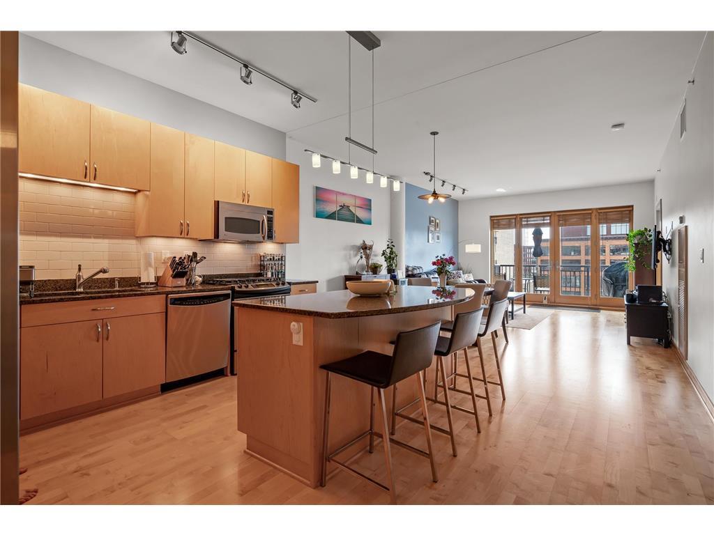 Primary Photo - 401 N 2nd St
