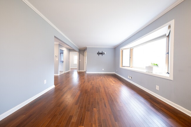 Foto del edificio - 7745 Vincent Ave S