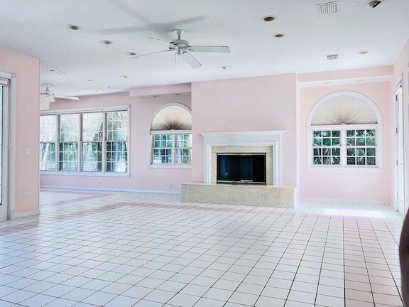 Foto del edificio - 5323 Andrea Blvd
