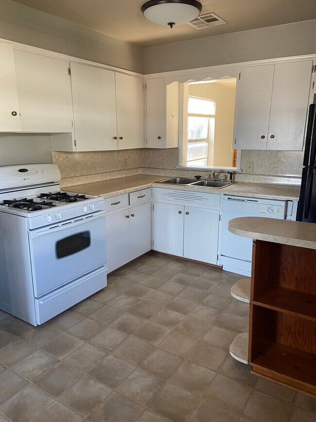 Foto del edificio - 1404 George Ave