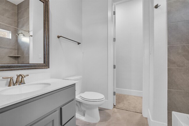 Foto del edificio - 16 Clearview Terrace Pl