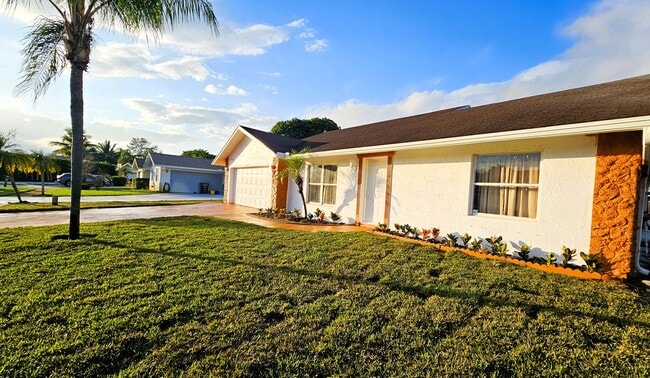 Front - 6070 Serene Run House