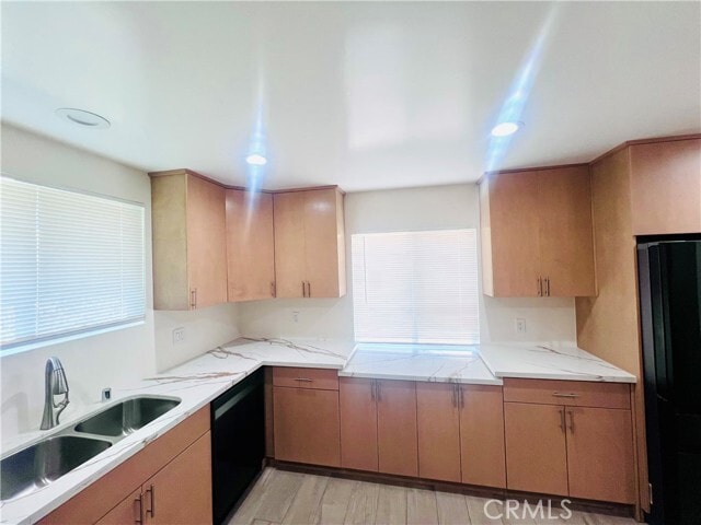 Foto del edificio - 3826 W 111th St