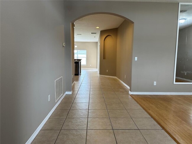 Building Photo - 2019 Ribbon Falls Pkwy