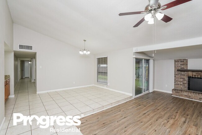 Building Photo - 16939 Clan MacIntosh Dr