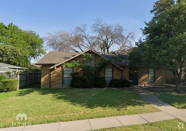 Building Photo - 5033 Amhurst Ln