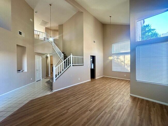 Building Photo - Amarante at Summerlin