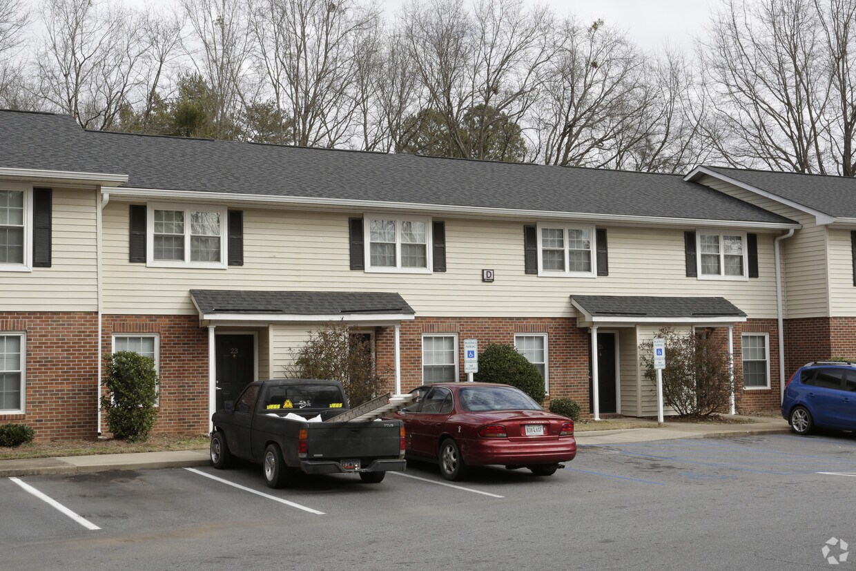 Foto principal - Woodruff Arms Apartments