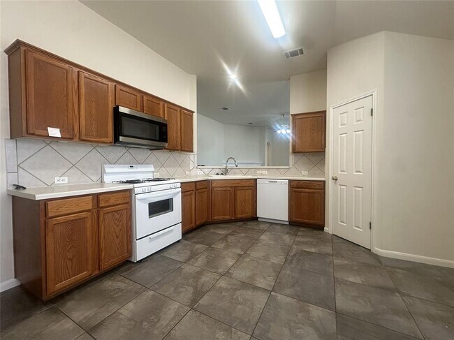 Foto del edificio - 722 Ranier Ln